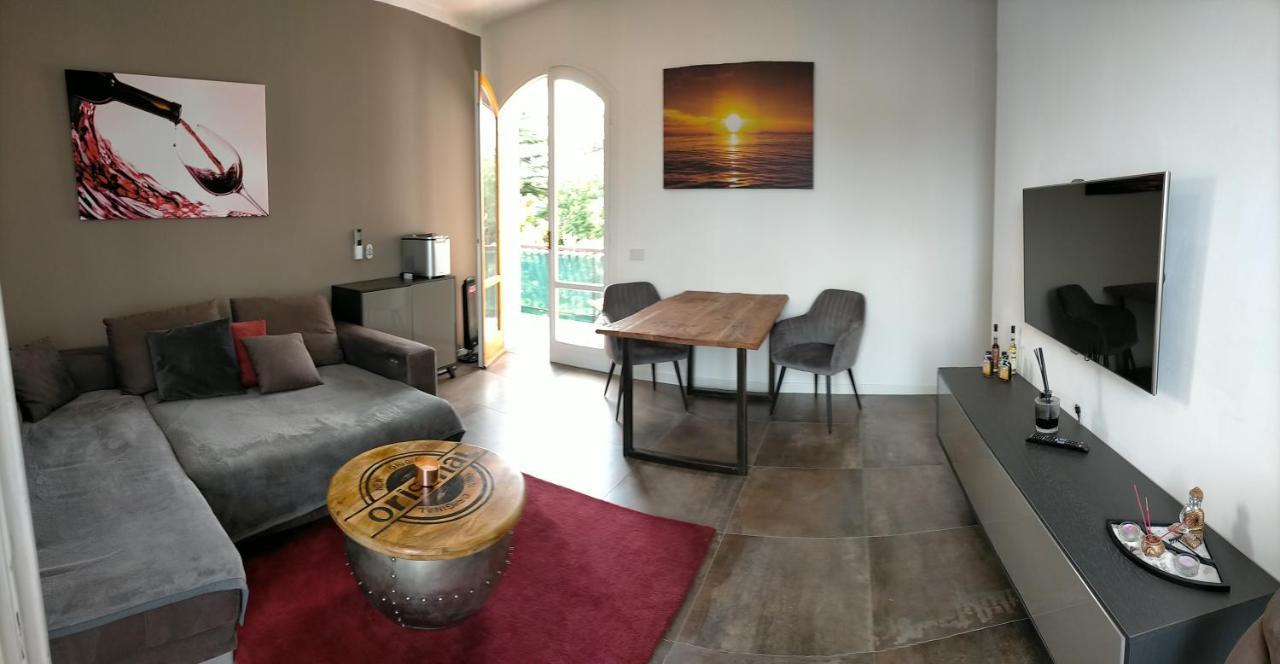 Apartment Princess I Πεσκιέρα ντελ Γκάρντα Εξωτερικό φωτογραφία